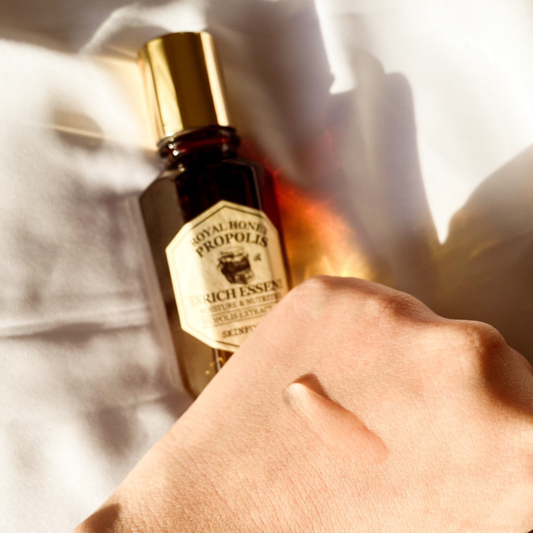 SKINFOOD Royal Honey Propolis Enrich Essence
